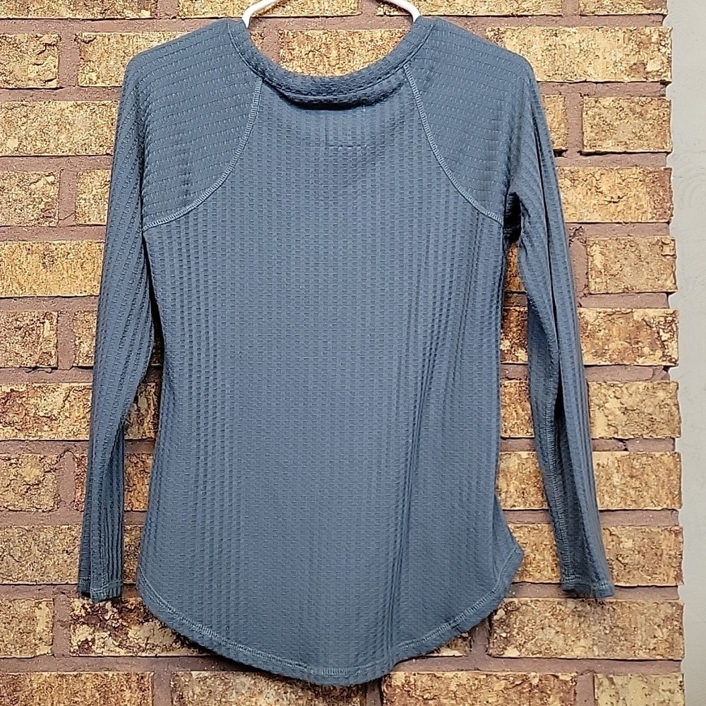 Chaser Textured Waffle Knit Blue Green Long Sleeve Top Size Small Casual Stretch - Picture 9 of 12